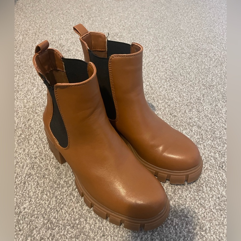 Madden Girl Tessa boot Carmel color